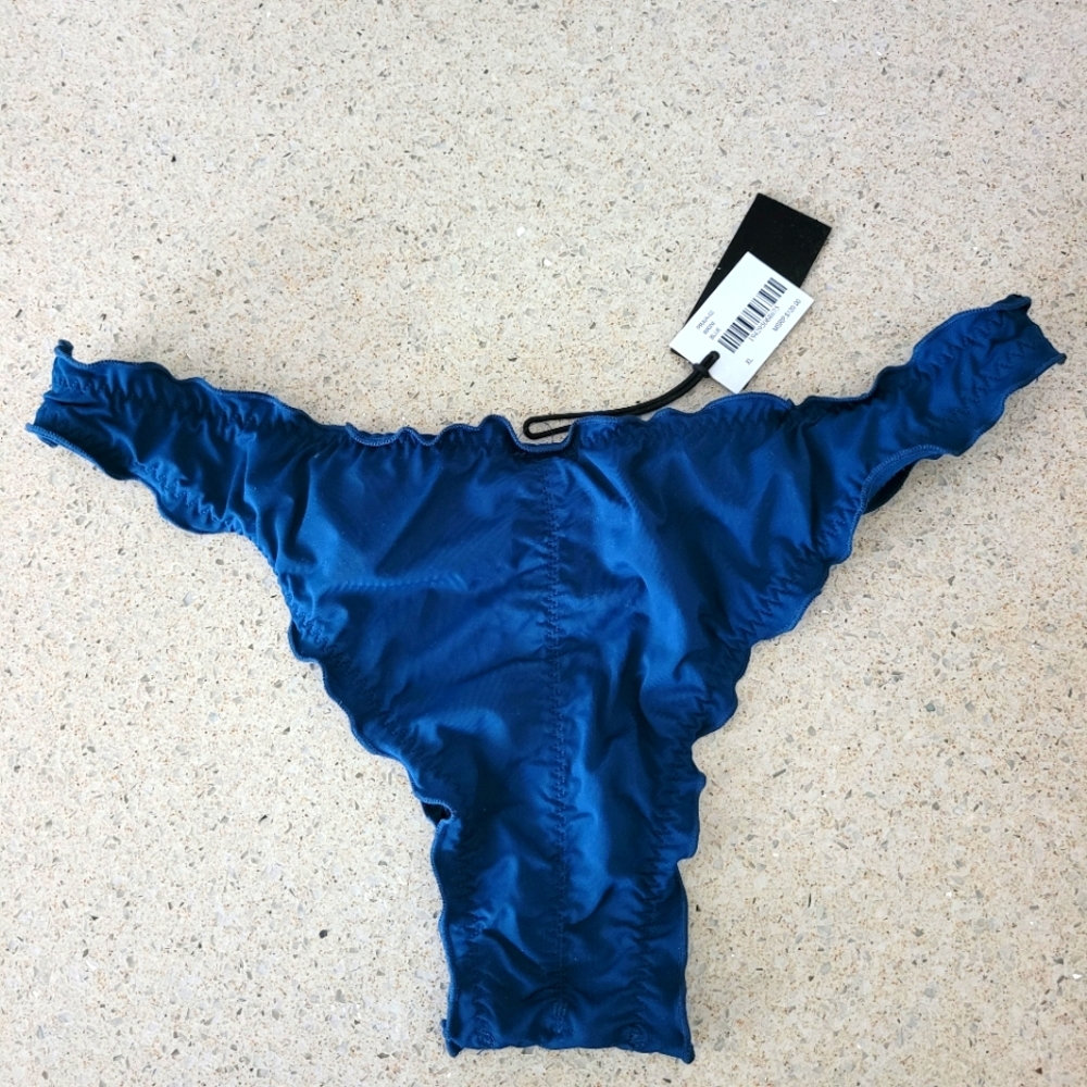 NWT Kendall & Kylie Bikini 👙 bottom